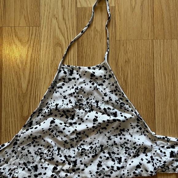 Backless Sunday best / Aritzia halter top, size xs/s - Picture 2 of 3